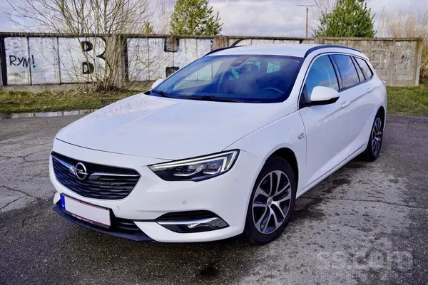 Pārdodu koptu un ļoti ekonomisku Opel Insignia Sports Tourer (B paaudze). Au