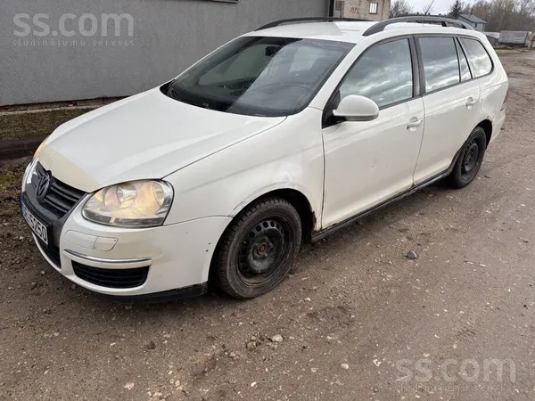 Volkswagen Pārdodu VW Golf 5.Auto ir ejoš, bet bez Ta. Sīkāk 