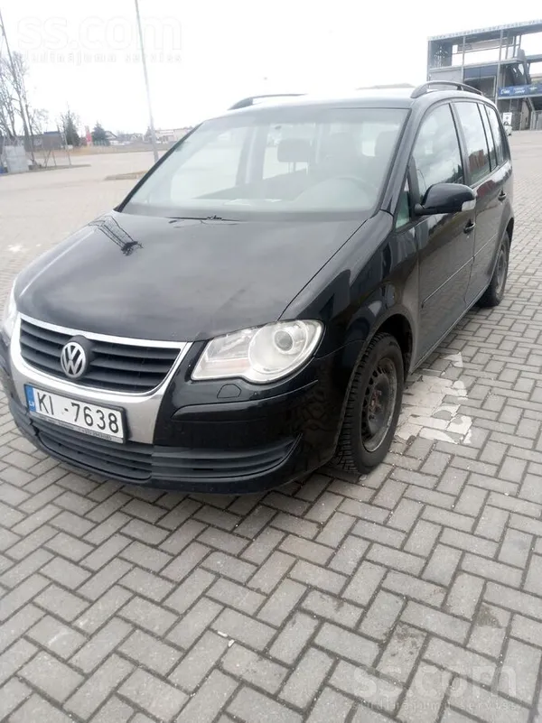 Volkswagen Pārdod 5 vietīgu WV Touran. 1.6l benzīns-gāze. 5 p
