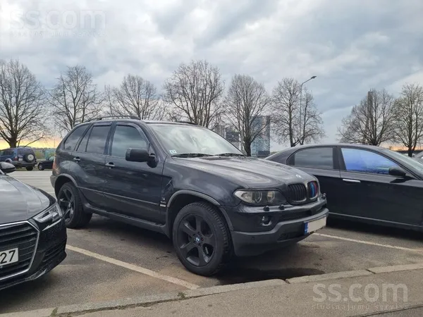 Sakarā ar jauno auto iegādi, pārdodu uzticamu BMW X5 4.4 benzīns/ gāze. 
La