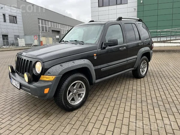 Jeep Ļoti, labā stāvoklī, Renegate komplektācija, samai