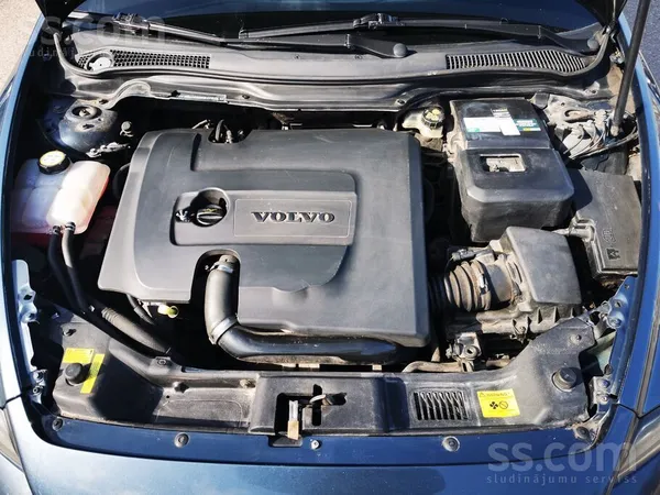 Volvo Volvo V50 1.6 2005. gada uzticams un drošs automob