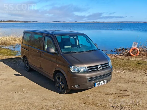 Volkswagen VW Multivan T5.1 (facelift) ar uzticamo 103kw/140z