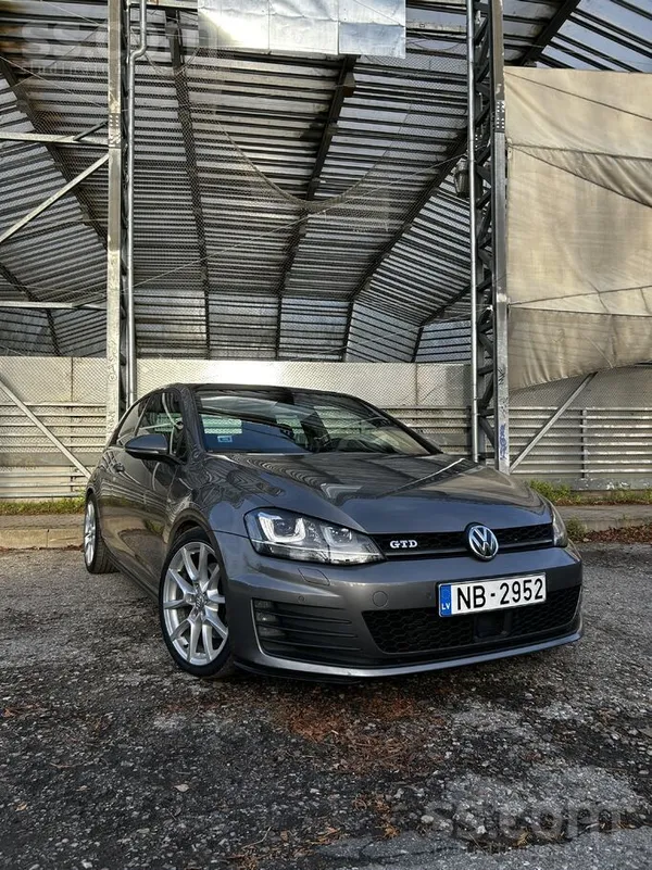 Volkswagen Pārdodu koptu un uzticamu VW Golf 7 Gtd. Auto liel