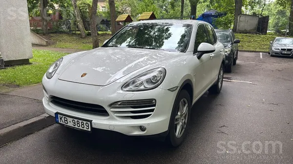 Porsche Пробег оригинальный. Зимняя и летняя резина. В хор