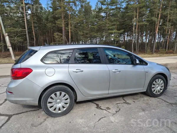Opel Tiek pārdots uzticams un ekonomisks Opel Astra Spo