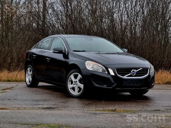 Volvo S60 Dīzelis. E-Drive Restailing modelis. Tikko atvesta, Latvijā nav br