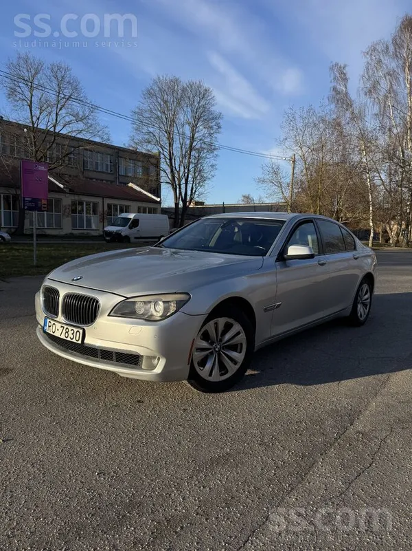 BMW Pārdodu 2011. gada BMW 740 F01