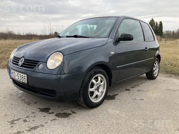 Pārdodu ekonomisku auto .