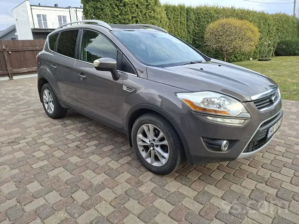 Steidzami, sakarā ar veselības problēmām pārdodu labu, koptu Ford Kuga, 4x4,