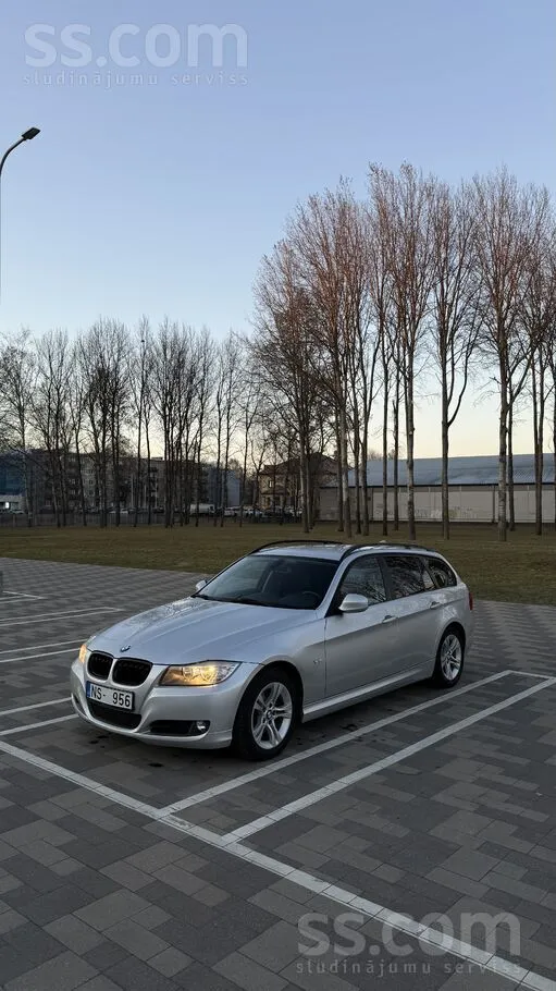 BMW Pardodu BMW 320 (130 kw)