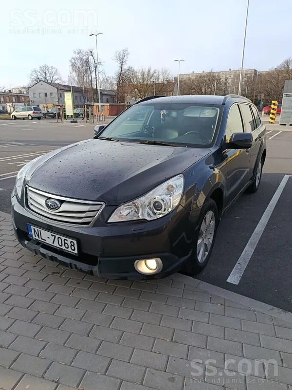 Pārdodu Subaru Outback labā tehniskā un vizuālā stāvoklī. Eļļa un remonts ve