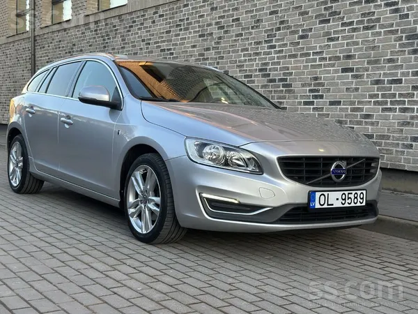 Volvo Volvo V60 Ocean Race 2.0d 88kw. Automāts. 