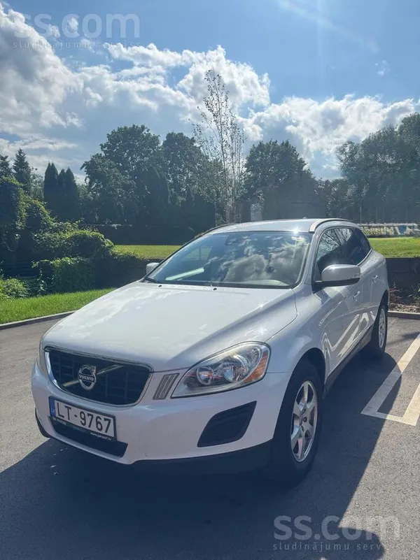 Volvo Pārdodu savu Volvo Sc60.