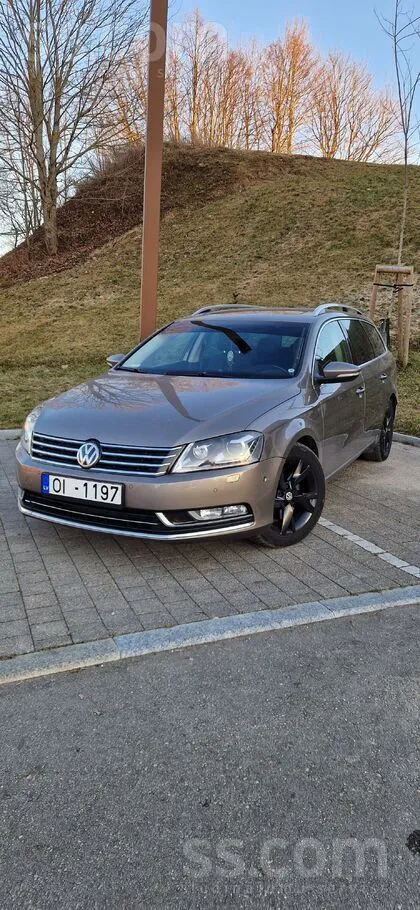 Volkswagen Automašīna ir labā tehniskā un vizuālā stāvoklī. (