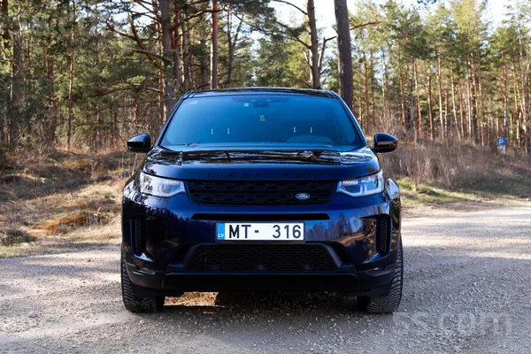 Pārdod privātpersona savu auto – 2020. gada Land Rover Discovery Sport 2.0 S