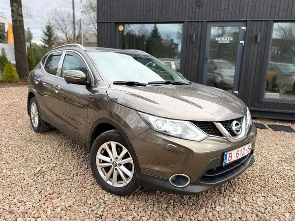 Nissan Nissan Qashqai 1.5 dCi 81kW Tekna labs aprīkojums,