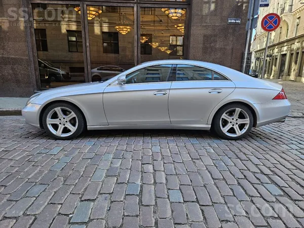 Mercedes Pārdod Mercedes Benz Cls 320 Diz.