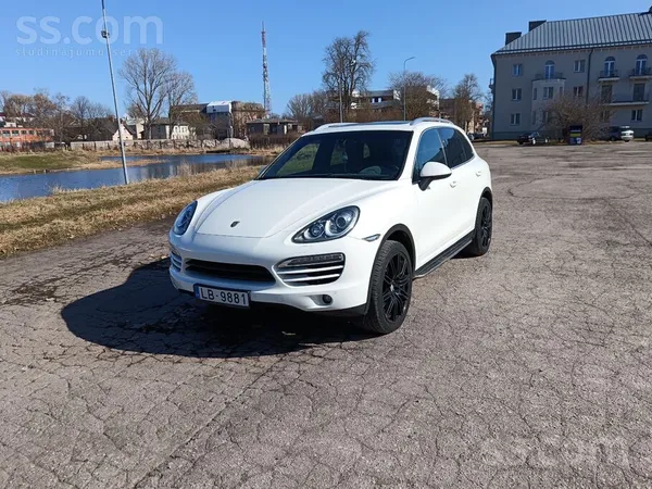 Porsche Porsche Cayenne 2011 3.0D Piedāvājumā elegants un 