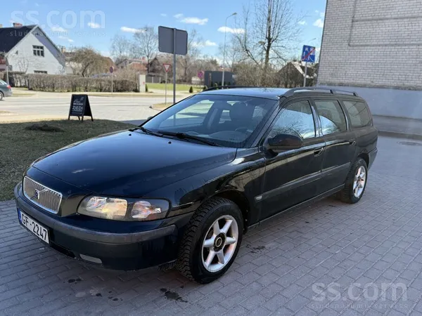 Volvo Volvo v70 tehniski un vizuāli labā stāvoklī, ļoti