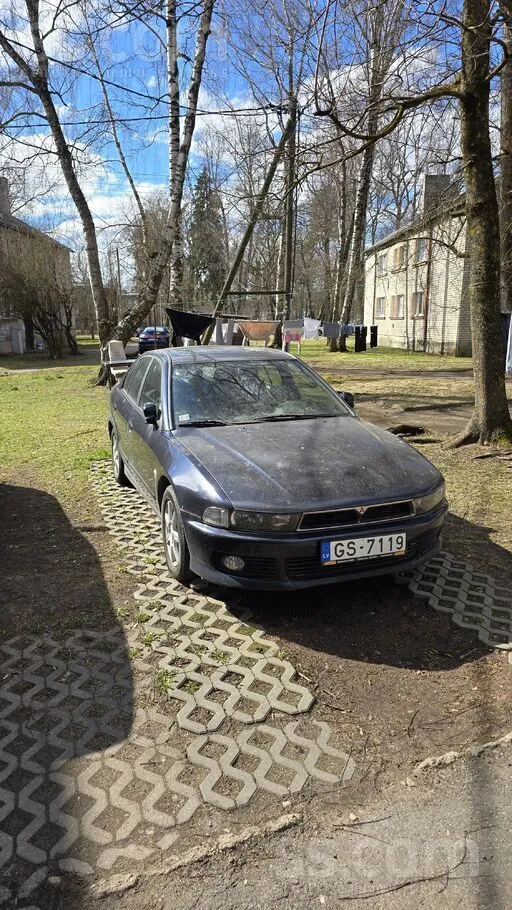 Pārdodas japānas klasika ar 2.5 V6 dzinēju un mehānisko ātrumkārbu. Bez TA.