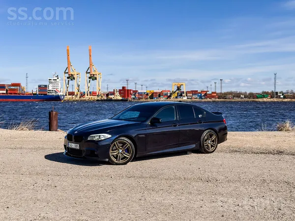 BMW BMW F10 535i xDrive M-Sport (225 kW)