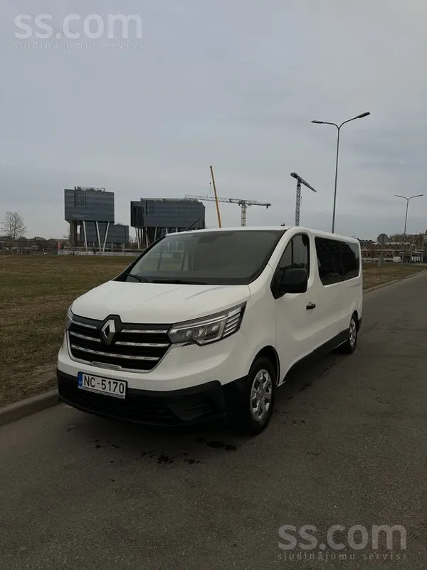 Renault Pardodu labu pasazieru busu.
