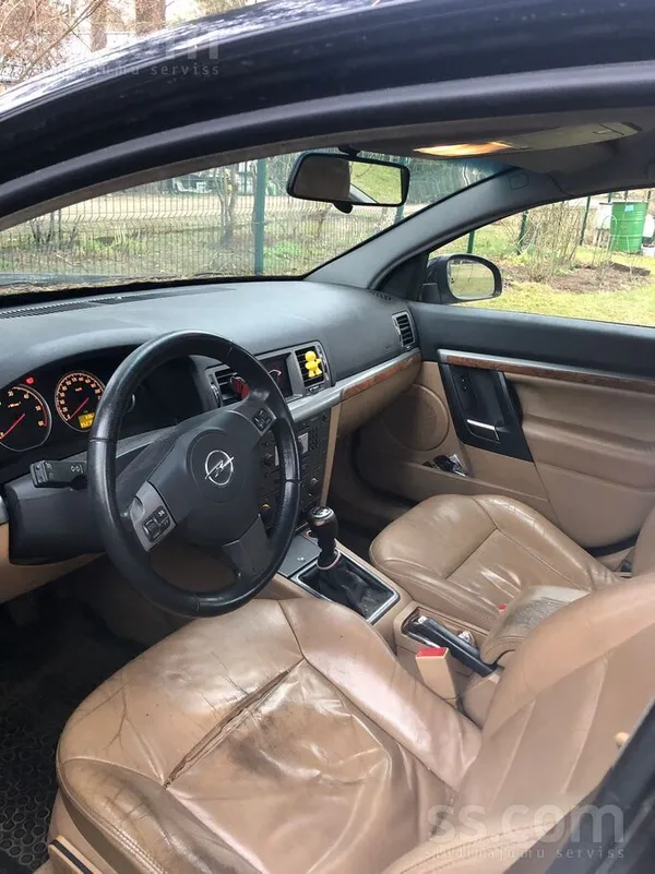 Opel Pārdodu 2008. gada Opel Vectra 1.9 – gan detaļām, 