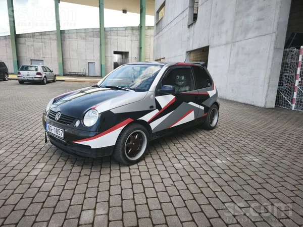 Ļoti labā stāvoklī, piekarē stingrā nekas negrab.
Android multimedia, elek