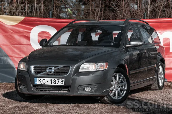 Volvo Pārdod Volvo V50, 2012.gada ar 1.6d, 84kw. Automāt
