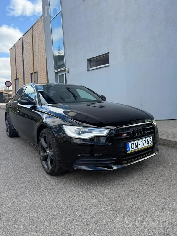 Audi 9900€