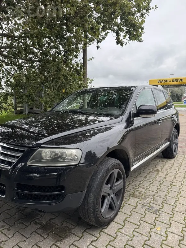 Pārdodu savu uzticamo automašīnu Tuareg 2.5 dīzeli , ar 6 pakāpju automāta k