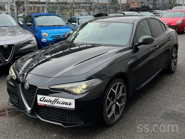 Alfa Romeo Giulia 2.0 Veloce Q4 280Hp, pilnpiedziņa, My18 modelis ar Carplay