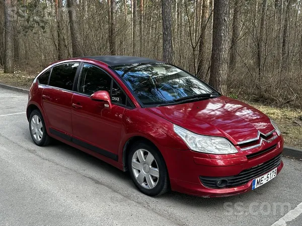 Citroen Автомат. 1.6 Бензин. Расход 6 литров. 