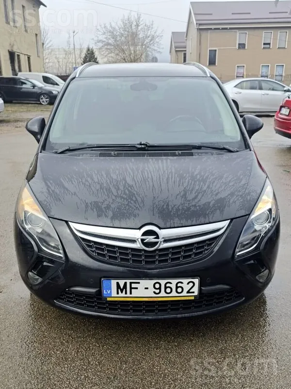Pārdodu Opel Zafira Tourer labā stāvoklī, ar svaigu tehnisko apskati, kura i