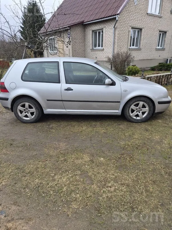 Volkswagen Pārdodu ekonomisku auto labā stāvoklī.