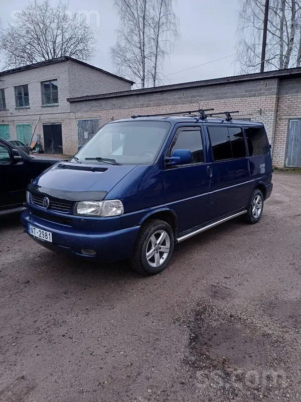 Volkswagen Pārdodas busiņš ar tiko izietu tehnisko apskati, t