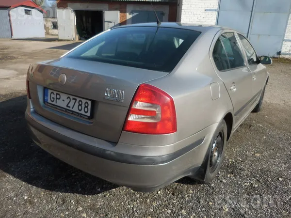 Skoda Pārdodu teicamā tehniskā stāvoklī esošu un regulār