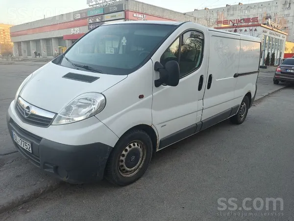 Opel Pārdodu ļoti labu busu.