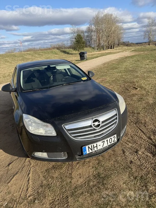Opel Продаётся Opel Insignia 2009 года, дизель. 