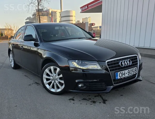 Audi Pardodu Audi A4 ar tikko izietu jaunu TA cela nodo
