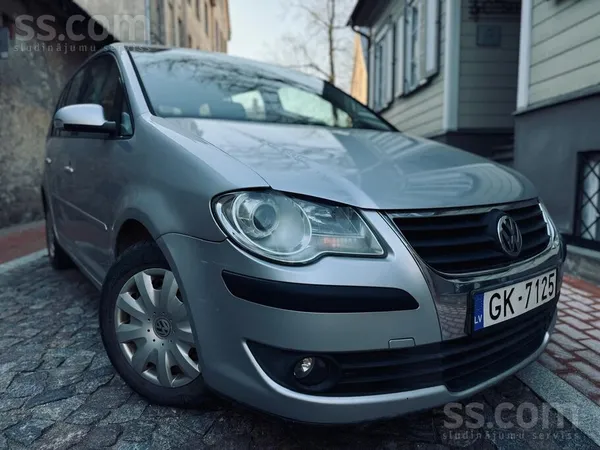 Volkswagen Pārdošanā VW Touran -77kw/105zs