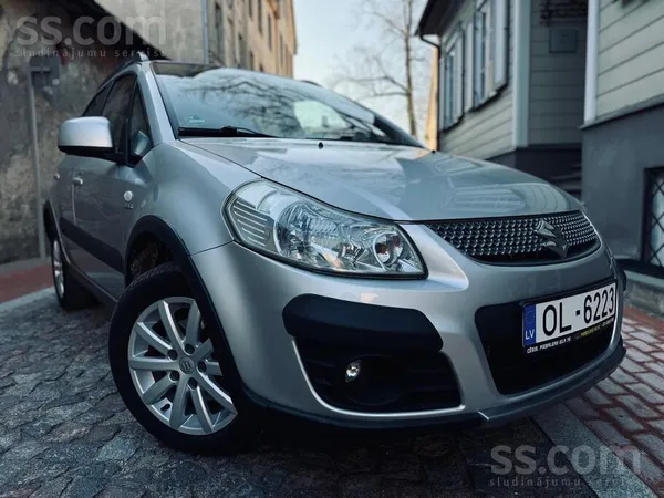 Suzuki Tikko no Vācijas 4x4 Suzuki Sx-4 -99kw/120zs labā 