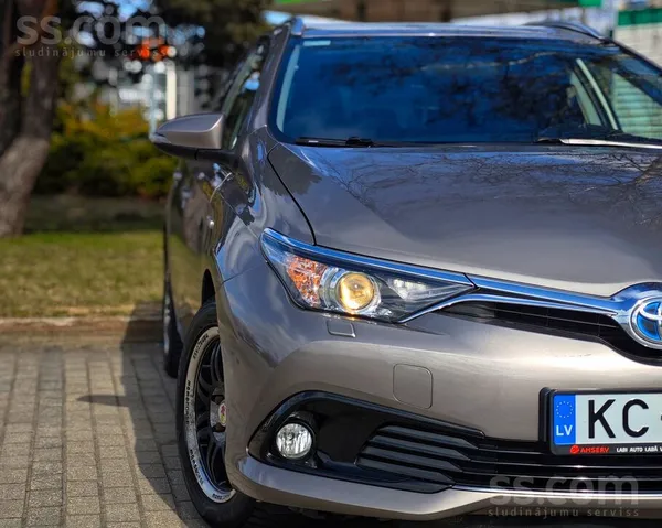 Toyota Pirkts Latvijā Amserv. Toyota Auris II Touring Spo