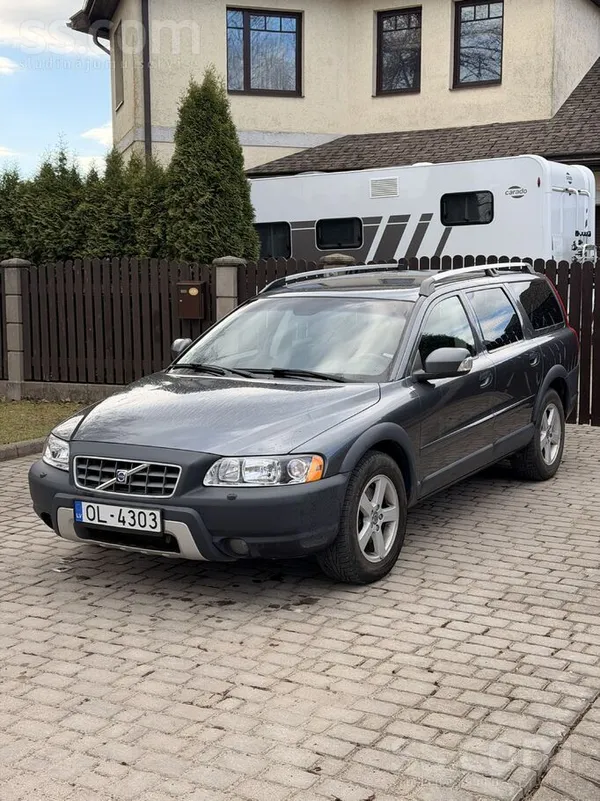 Volvo Nesen ievests no Zviedrijas. Ļoti labs tehniskais 