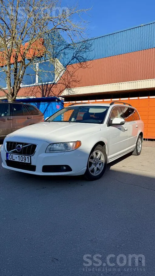 Tikko atdzita no Somijas . 
Jauna skate ( Ella samainita , filtri visi )