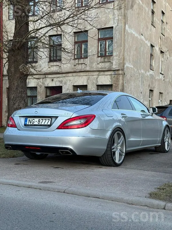 Mercedes Auto no īpašnieka. Auto ir kopts un uzturēts labā 