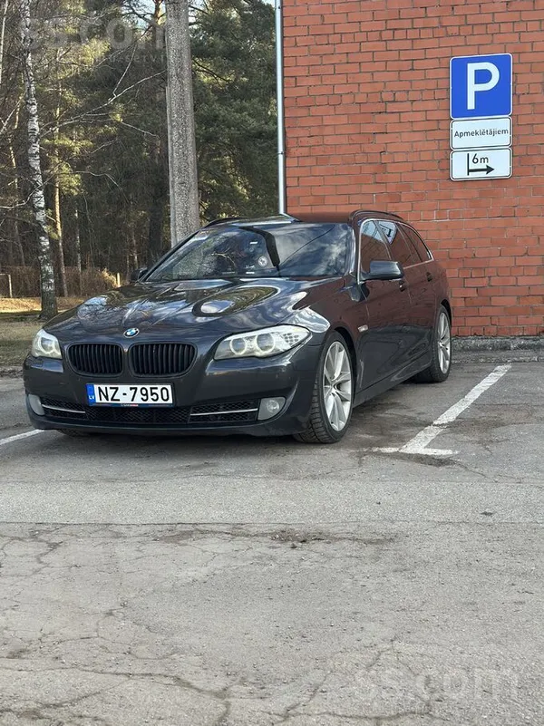 BMW BMW 530d F11 2010 