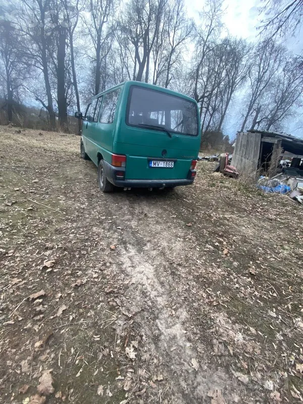 Volkswagen VW Caravelle