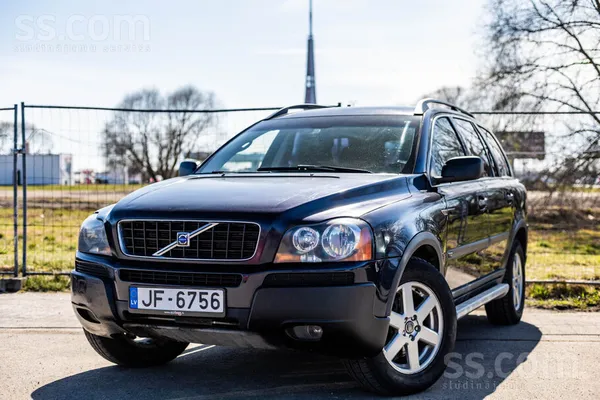 Volvo Volvo Xc90 ar 2.4 litru dīzeļdzinēju un automātisk